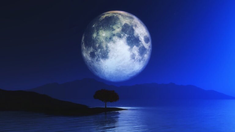6 Free Full Moon Love Spells That Work for Beginners